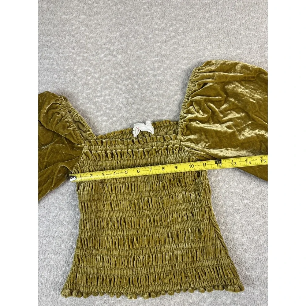 Anthropologie Blouse Womens XS Gold Velvet Off Shoulder Puff Sleeve‎ Cropped